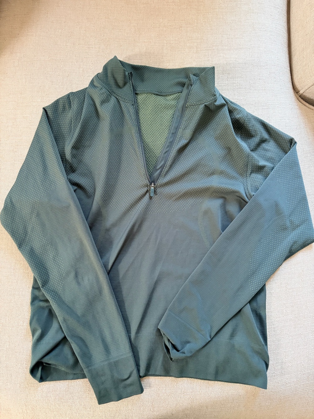 Swiftly relaxed quarter zip